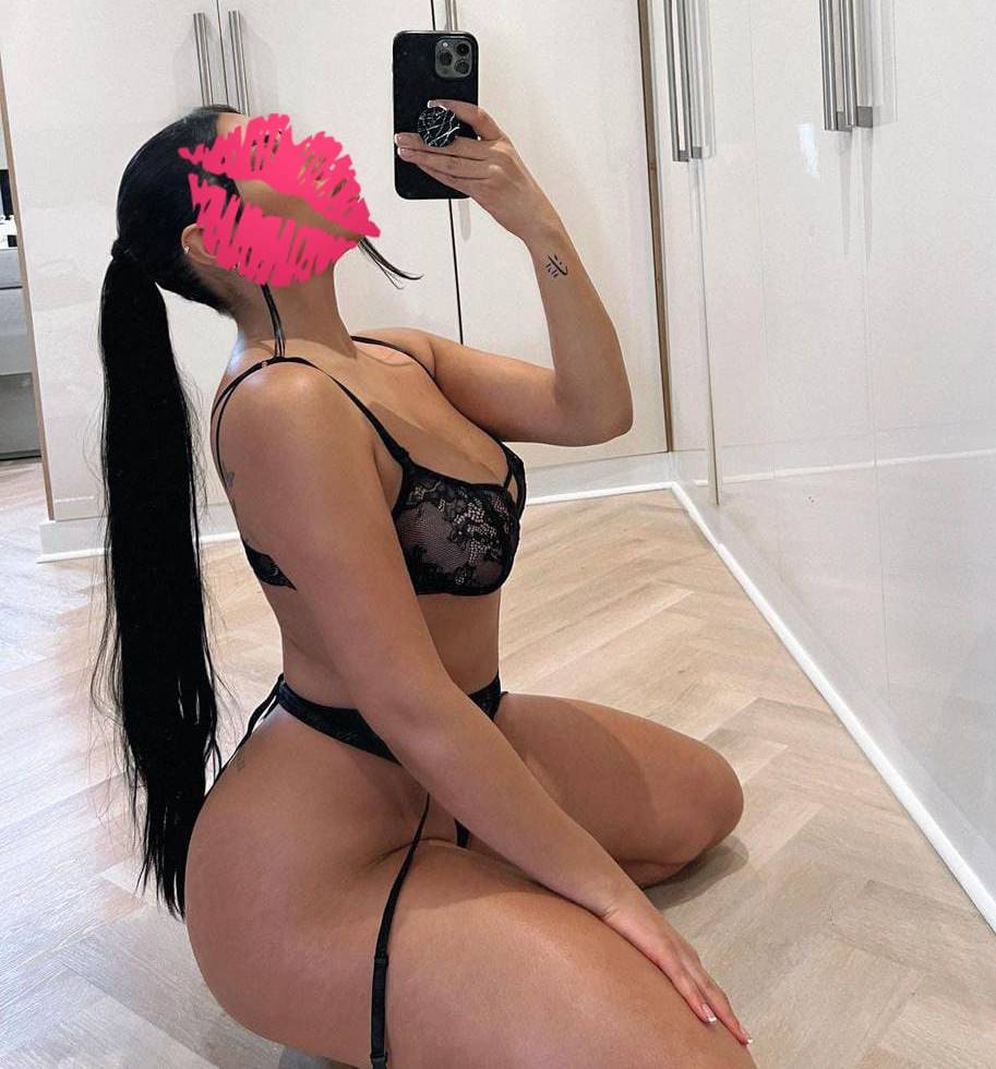 Topkapı Escort Bayan Cansuyla Aşkın Ve Heyecanın Kalbine Yolculuk